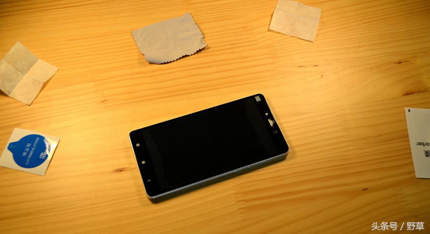 小米note背面贴膜怎么样,小米note12R后贴膜