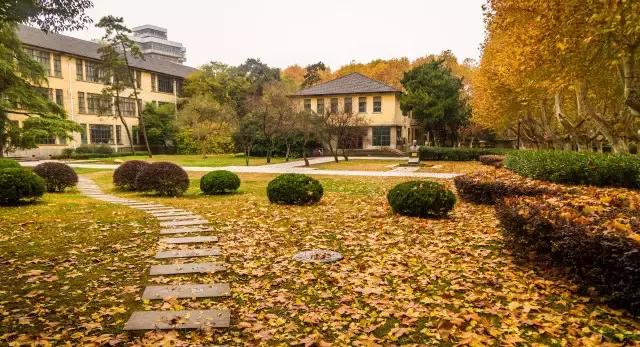 金陵十三校齐贺新春，请您查收一份来自南大的新春祝福