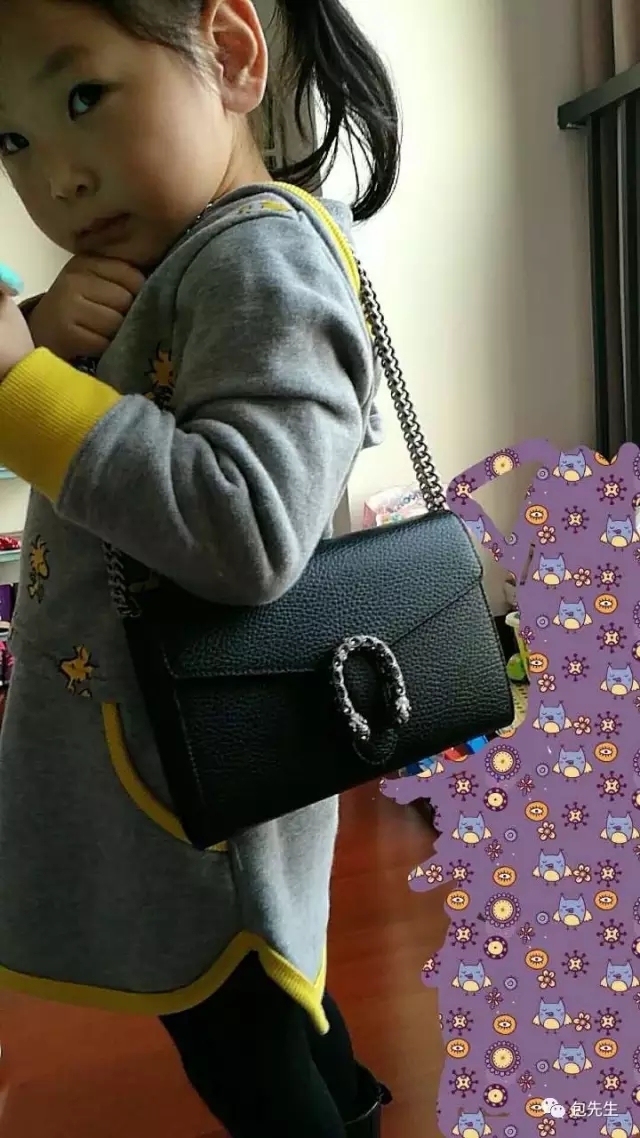 包粉晒包，新年到，用新包，送祝福！