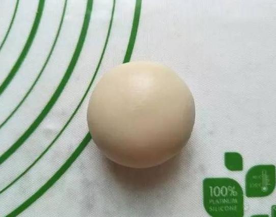 传统老式酥皮绿豆饼,中式糕点酥皮绿豆饼酥得掉渣渣