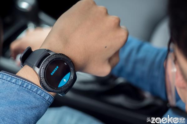三星GearS3评测：最强智能手表之一，但依然鸡肋