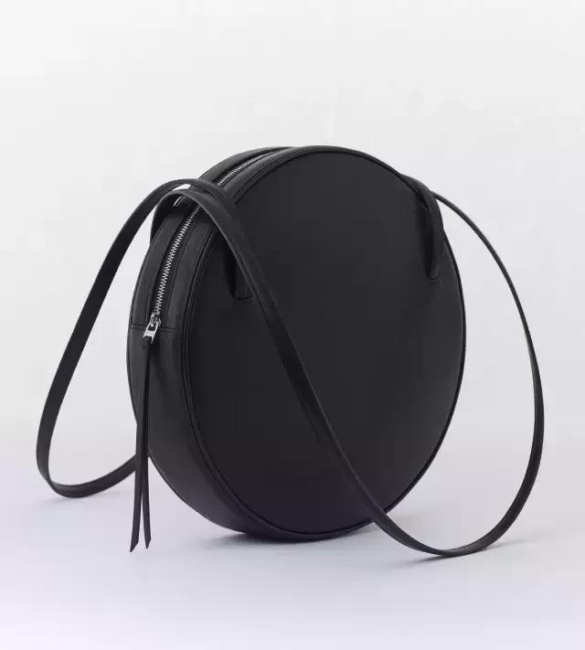 鬼怪剧终，那些美貌的包包却让女王完全停不下来种草