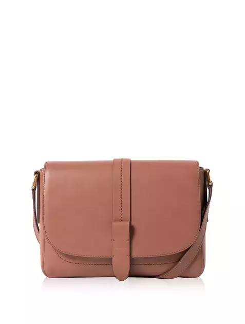 鬼怪剧终，那些美貌的包包却让女王完全停不下来种草