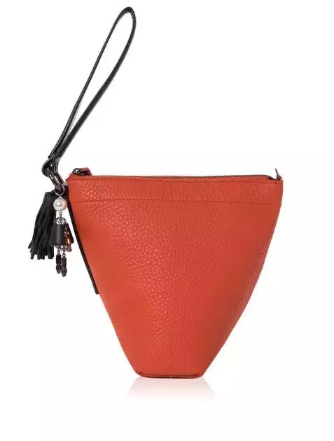 鬼怪剧终，那些美貌的包包却让女王完全停不下来种草