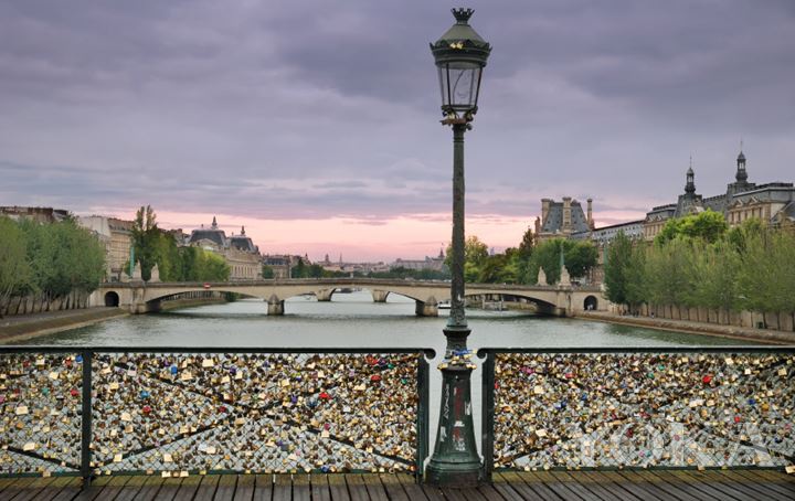 你就像一把钥匙打开了我的心,你若不接受我的心我便锁住我的爱