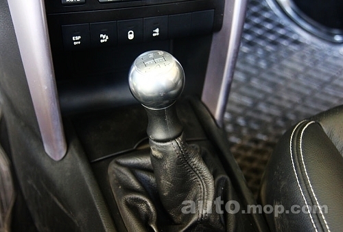 试驾标致207cc1.6t手动六速,追风逐日完全视频