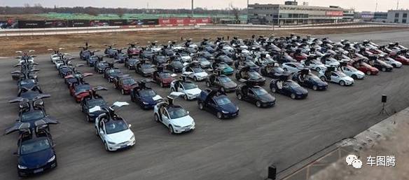 新款奔腾小型suvx40,suv奔腾x400