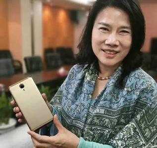 员工搞事情？闲鱼惊现大量格力二代手机半价转卖