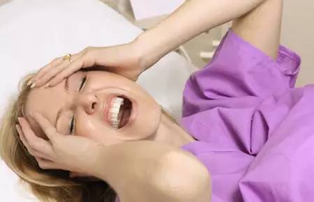 「科普」剖腹产的女明星那么多，为啥瘦小的“教主夫人”（杨颖）却能顺产？