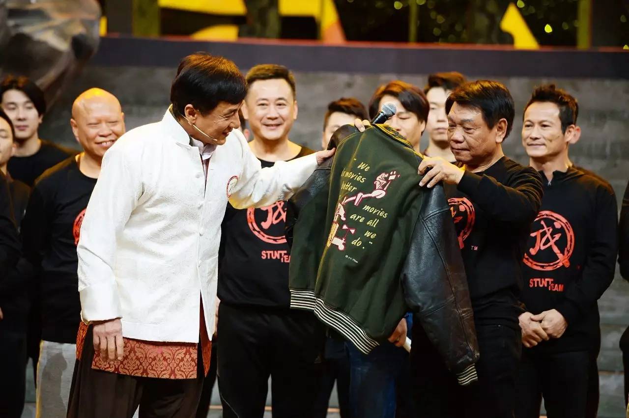 王牌对王牌祖蓝成龙翻跟斗,祖蓝成龙王牌对王牌