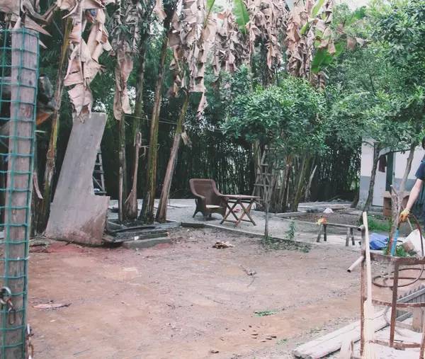 4个月9000元，三个90后把城里的破败院落，徒手改造成家理想的模样