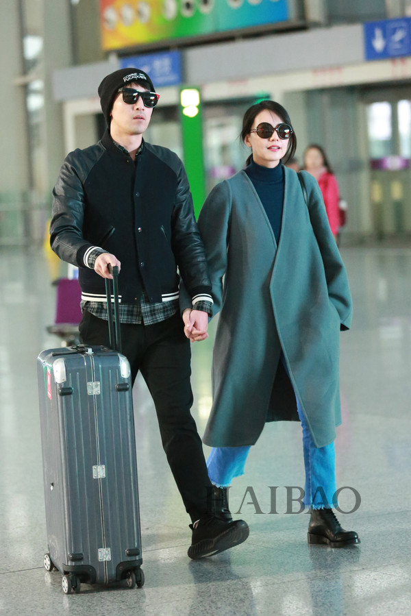 高甜！高圆圆、刘诗诗分别携老公过年双双把家还！海报时尚网华语明星街拍合辑,1月23日~2月2日！