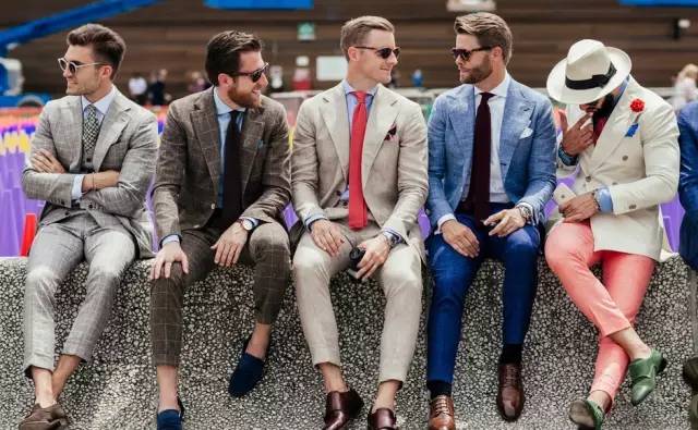 这位亚裔博主帅起来不管不顾，像意大利人一样时髦