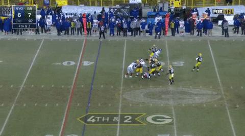 待你长发及腰，一起打橄榄球可好？