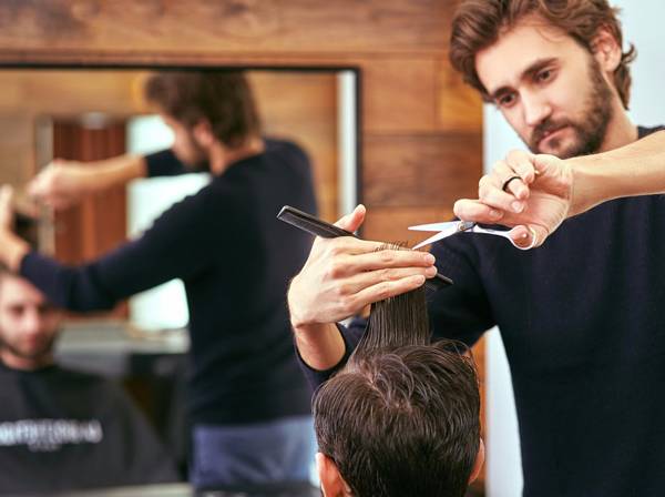 「发型」不同脸型男士如何选发型？