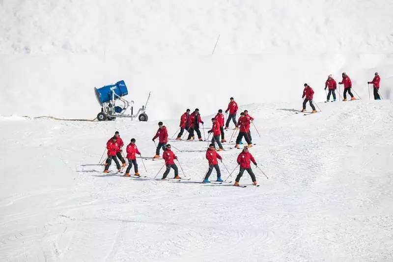 三千多平方公里的家，名字叫石柱