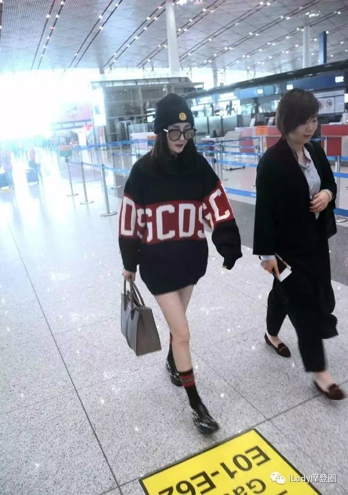 有了这份买包秘籍，大幂幂才不介意发际线呢！