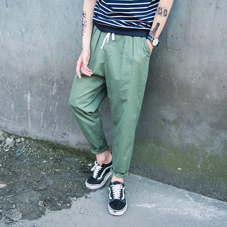 张扬与低调并行的休闲裤穿搭,春装新款直筒阔腿时尚百搭休闲裤