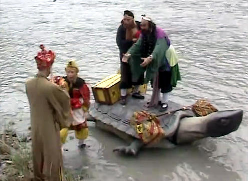 通天河老龟为什么要把唐僧丢下河,西游记唐僧为啥忘问老龟寿命