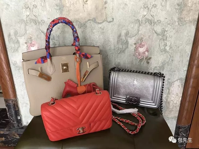 包粉晒包，新年到，用新包，送祝福！