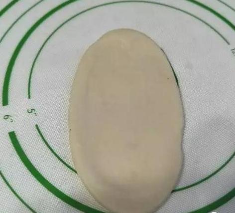 传统老式酥皮绿豆饼,中式糕点酥皮绿豆饼酥得掉渣渣