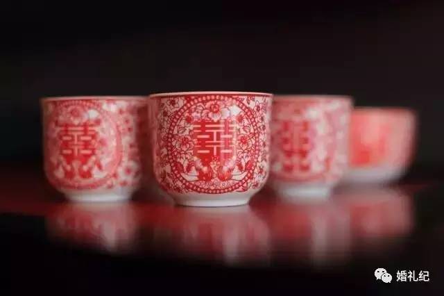 为什么说床头不能挂结婚照,床头挂结婚照有什么讲究