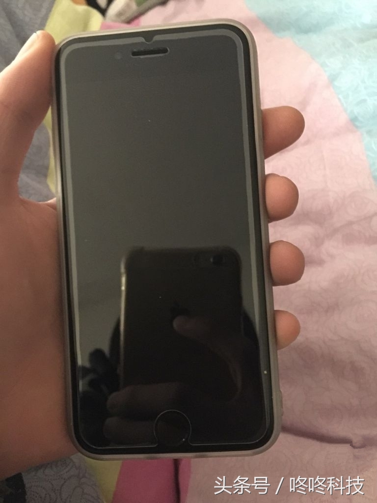 钢化膜有白边解决不了,钢化膜有白边用久了会消失