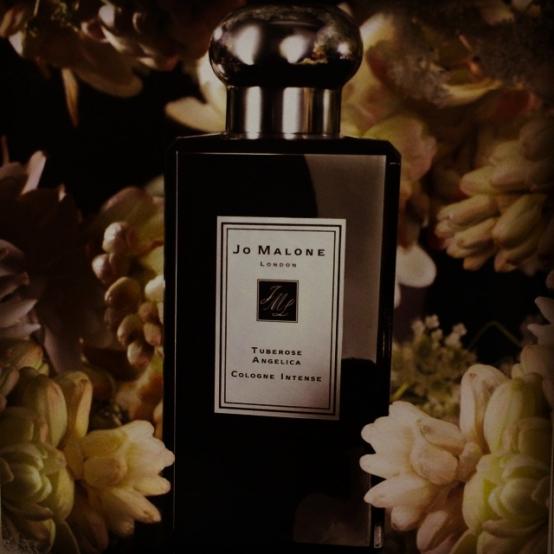 什么香水合适第一次约会,合适和对象暧昧的香水