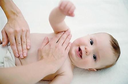 宝宝肚子胀气怎么排,宝宝肚子胀气如何快速消除