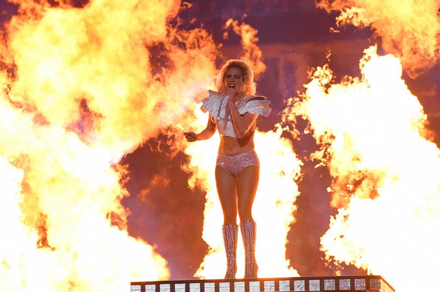 20年超级碗和nba总决赛撞车了吗,美国最火的超级碗