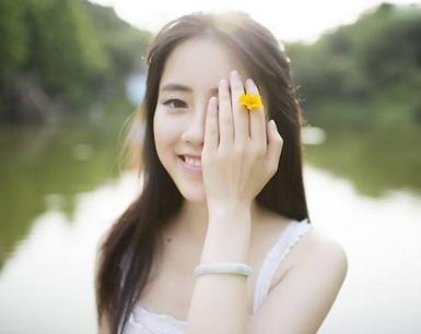 协和维生素e乳能祛痘印吗,维生素e软胶囊抹脸祛痘印