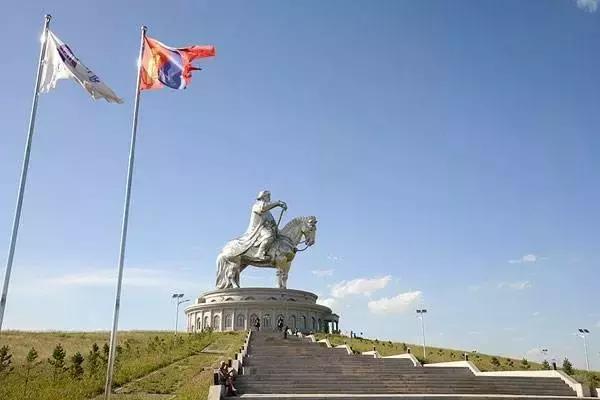 从武汉出发，坐火车就能去四国旅游，Get超强攻略！