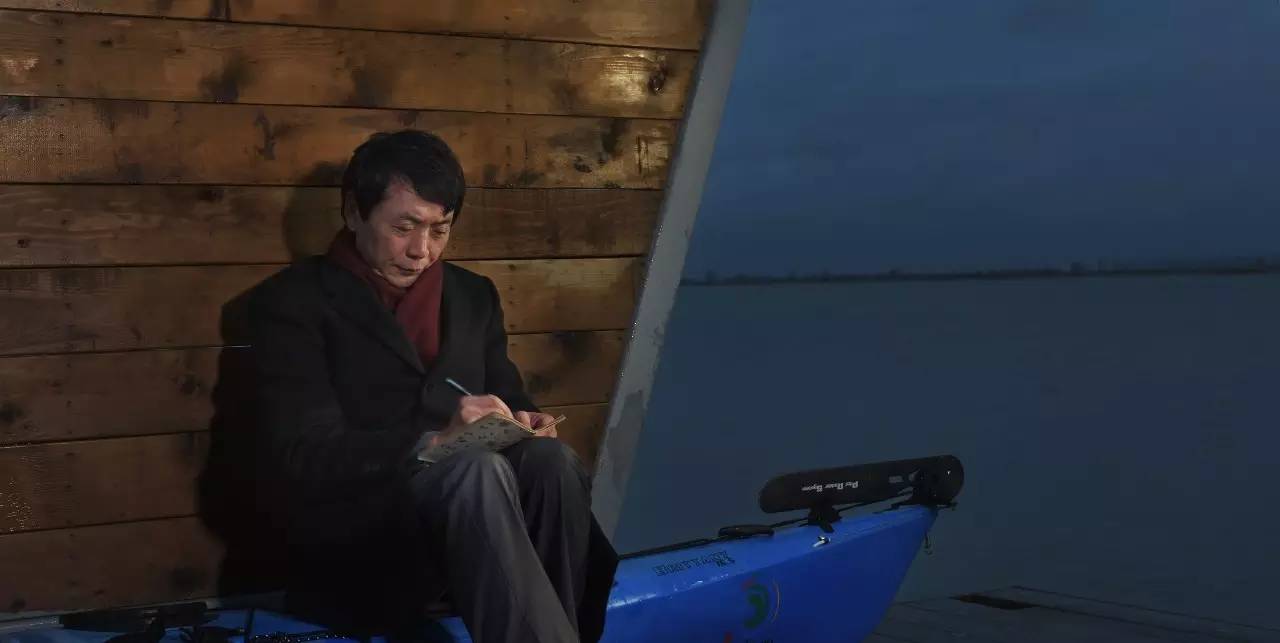 那只小母鸡，你收敛点！是你本命年也不能太过分！