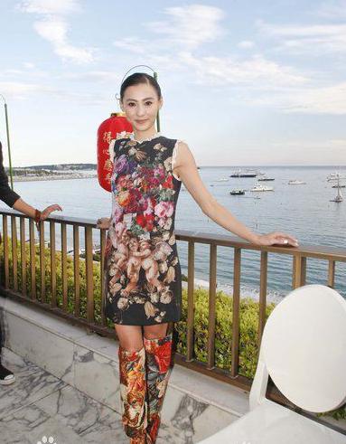 看年轻时候的张柏芝简直就是被上帝吻过的孩子，现在呢？！