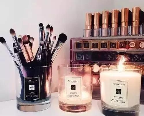 sad！我可能买了一个假化妆台！