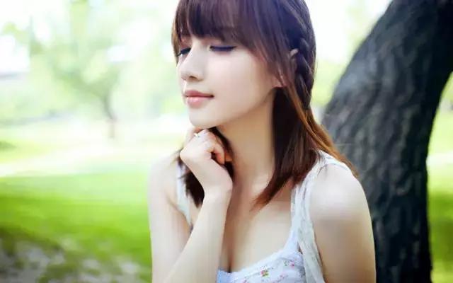 跟她玩游戏,和她玩游戏