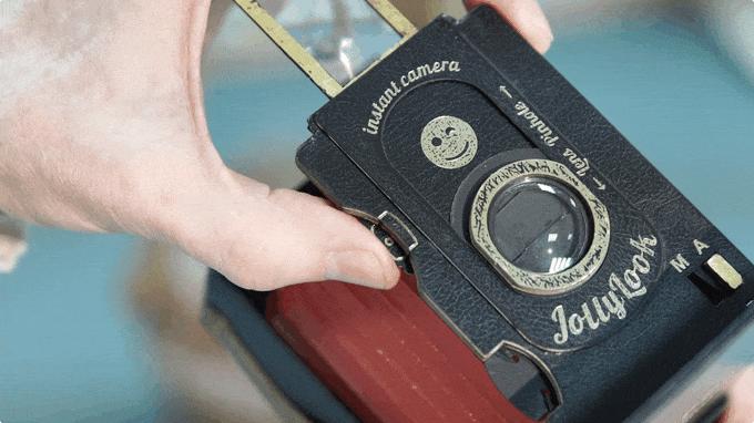 全球首个由再生纸板制成的拍立得，复古情怀满满！