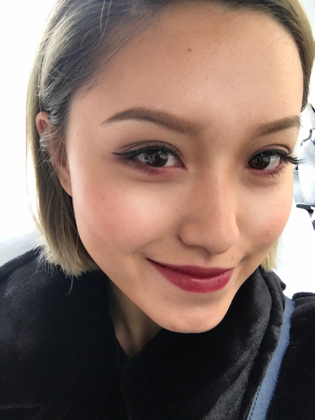 这个成都女孩说：不化眼妆的姑娘，活该你丑