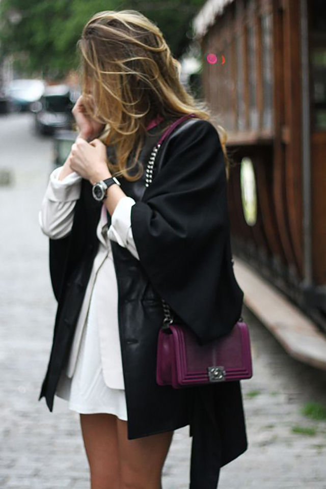 爱情会过期歌曲,爱情会过期跟谁都一样