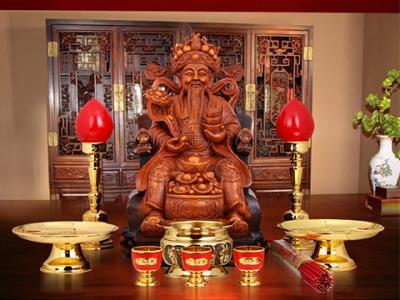 家里财神爷摆放风水正确图,居家摆放财神爷有什么讲究
