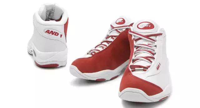 今年扣篮大赛上脚球鞋,乔丹扣篮大赛穿的球鞋