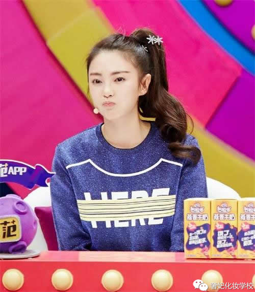 气质半披发编发教程,披发慵懒风编发教程