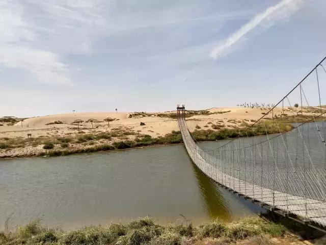 冬季奈曼沙漠旅游攻略,国庆合适去哪里的沙漠