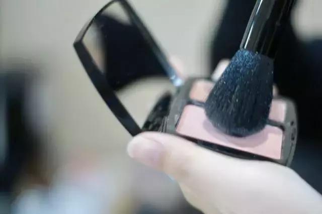 让所有新手小白都学会化妆,卡大人