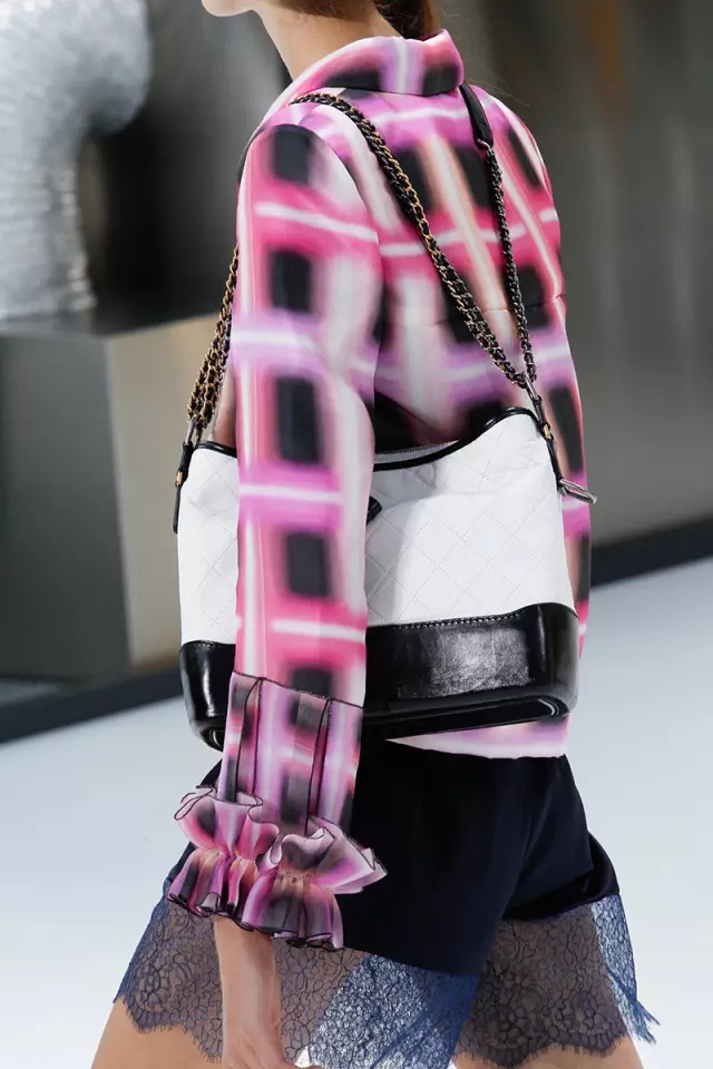 秋天高端大气上档次的包包,合适春夏的大牌包包