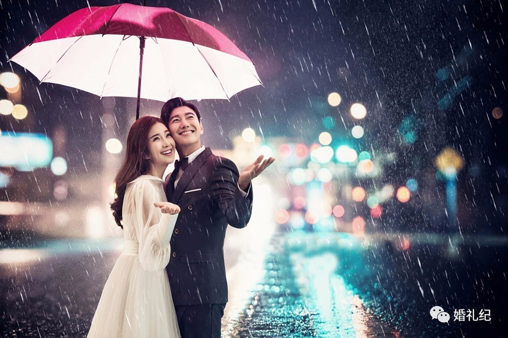 春天合适拍婚纱照的地方,雨天拍婚纱照也是别有一番风味