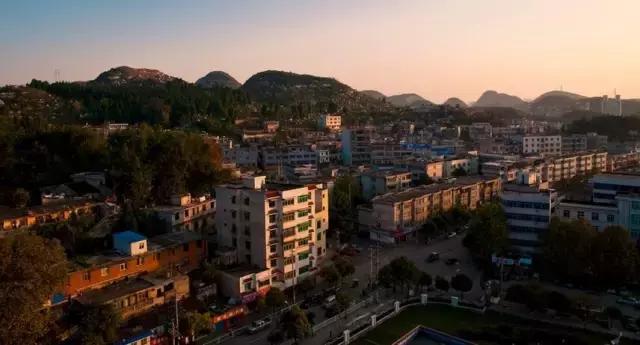 贵州省各县区经济排名,贵州地区总值多少