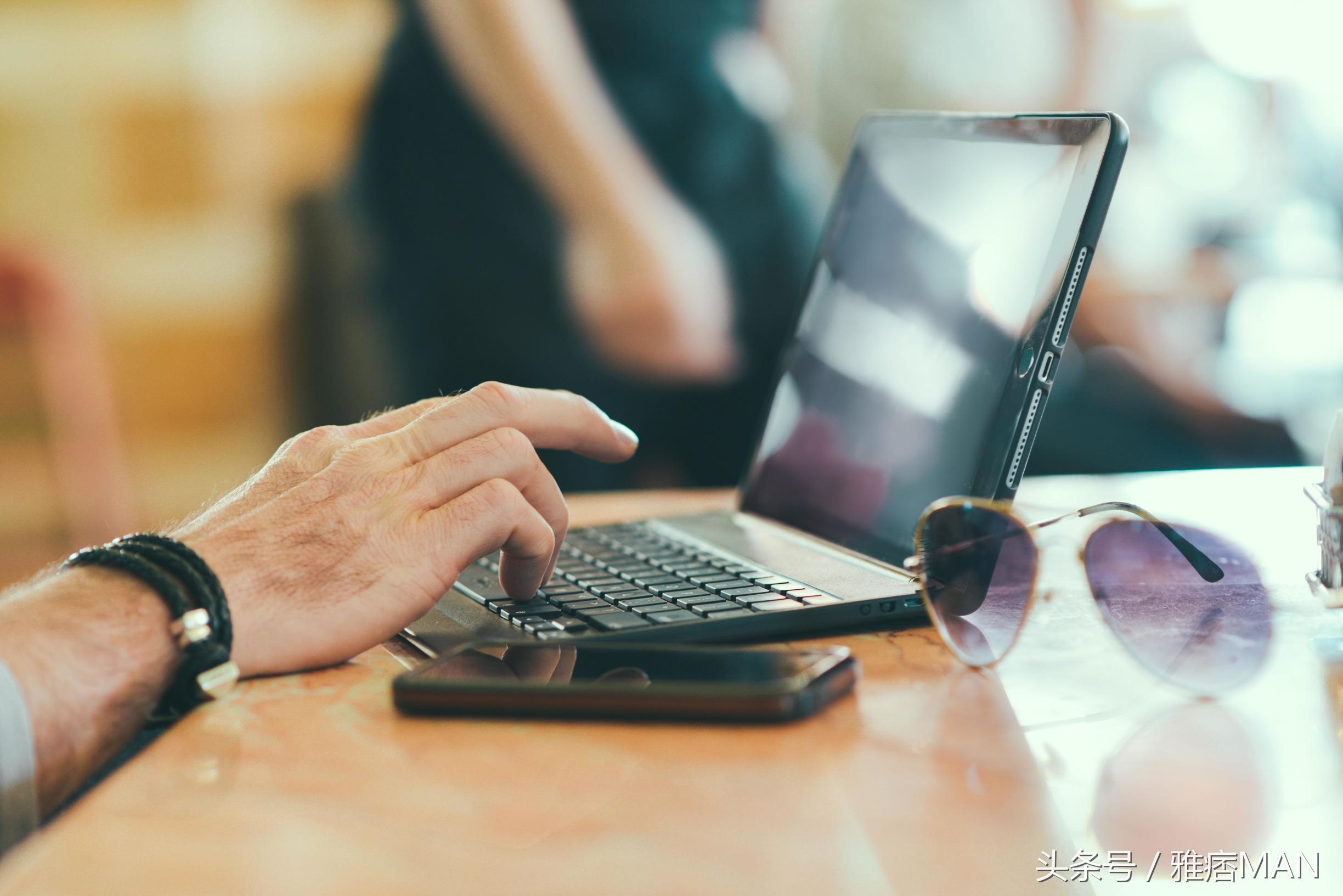 韩式小众轻奢手链男,男士必备潮酷手链戴上秒变潮人