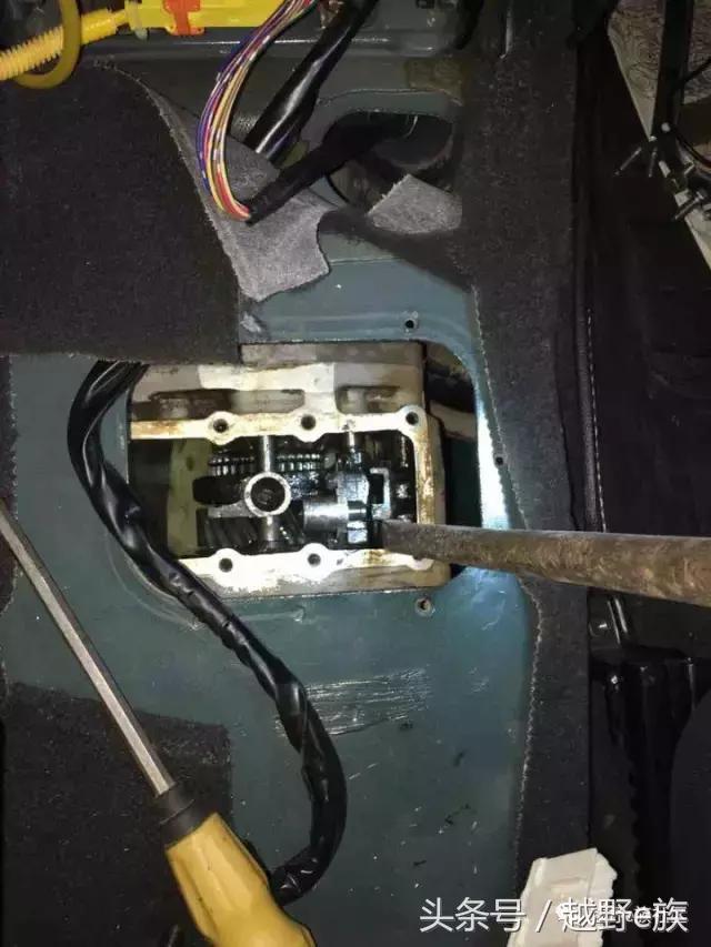 2015猎豹黑金刚四驱,黑金刚机械四驱怎么操作