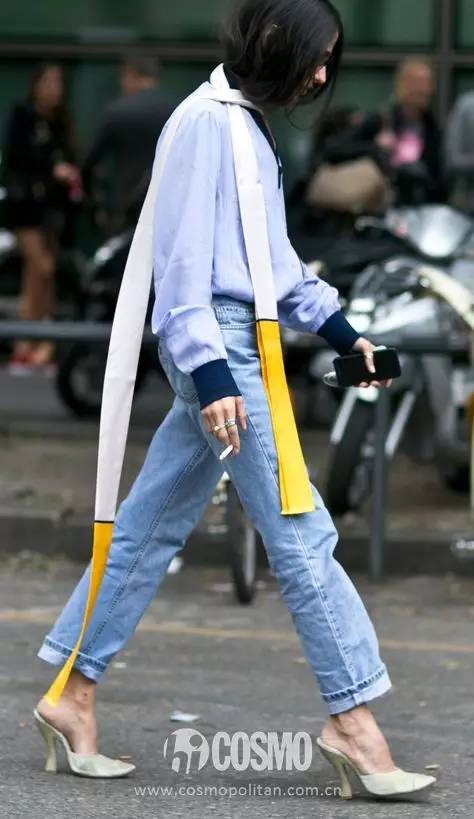 灰色衬衫连衣裙领带搭配,金小妹白衬衣搭配图片